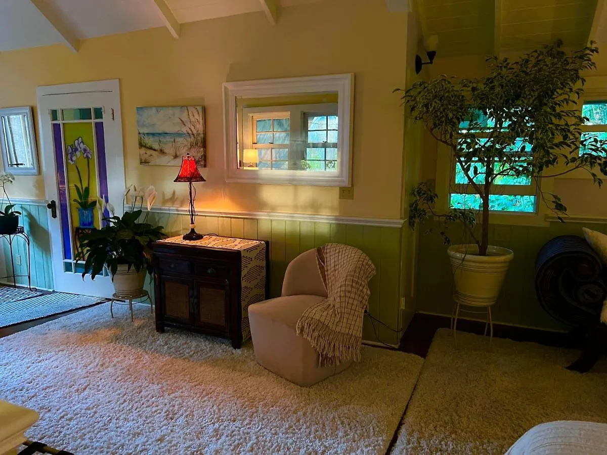 Refreshing Private Suite At Hawi Guest House 0*,